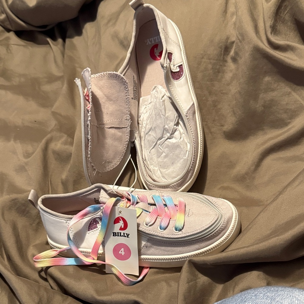 Billy Kids Sneakers with Cream and Rainbow Design